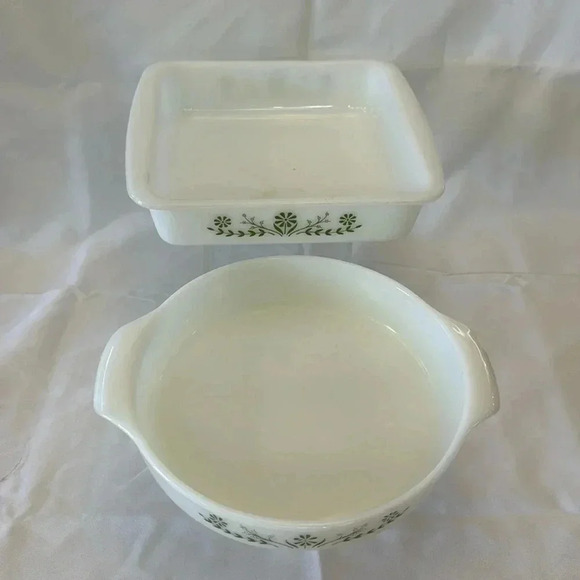 2 - Glasbake 1970s Casserole Dishes Green Daisy Milk Glass MCM Kitchen - Picture 3 of 9
